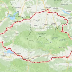 Trasa rowerowa wokół Tatr, widoczna na mapie jako czerwona linia, prowadzi przez malownicze tereny Polski i Słowacji. Szlak rowerowy wokół Tatr GPX.