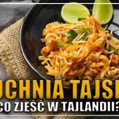 Pad Thai na talerzu, z limonką i pałeczkami. Kuchnia tajska - co zjeść w Tajlandii?